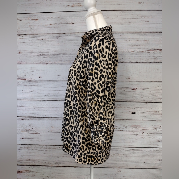 Doe & Rae Leopard Print Button Up Blouse - Picture 2 of 7